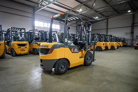  Дизельный погрузчик GOODSENSE FD25 2,5т 4,8м Xinchai Арт 492780 низкие цены 