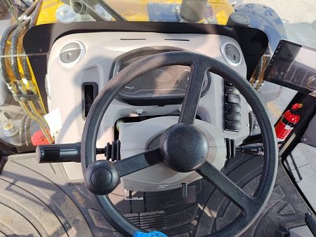  Экскаватор-погрузчик HYPER H695F арт. 10000018 низкие цены 