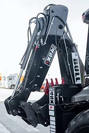  Экскаватор-погрузчик Bull 4SX-F арт. 10000026 низкие цены 